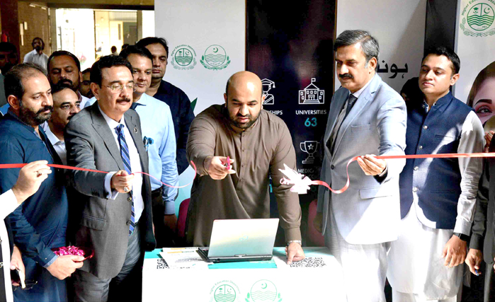 Rana Sikandar with Students